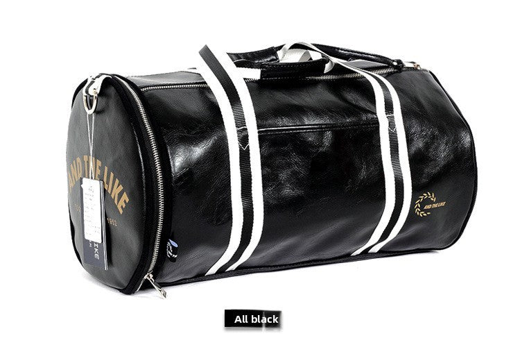 Sac weekender homme noir en effet cuir véritable photographié sur fond blanc