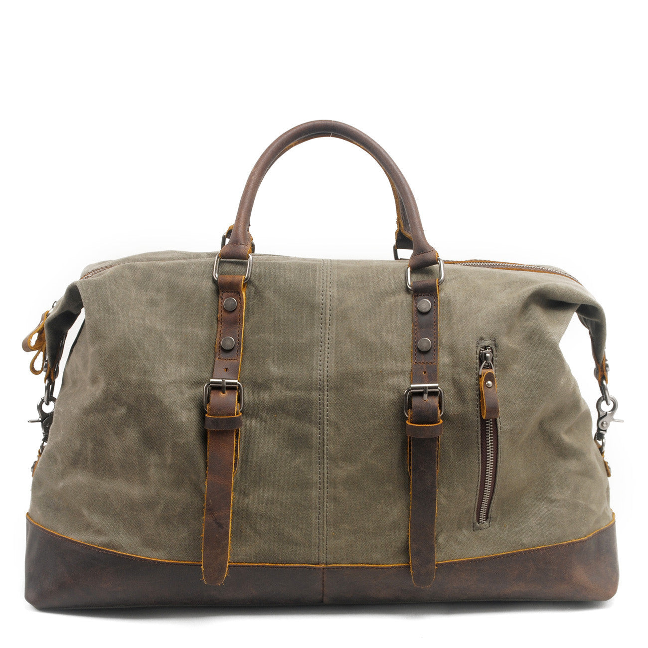 sac de weekend élégant en toile cirée vert design intemporel et finitions cuir marron foncé idéal pour voyager avec style et praticité sur fond blanc