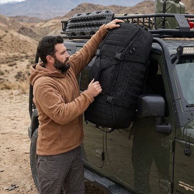 Sac à dos pour randonnée taille moyen sur véhicule
