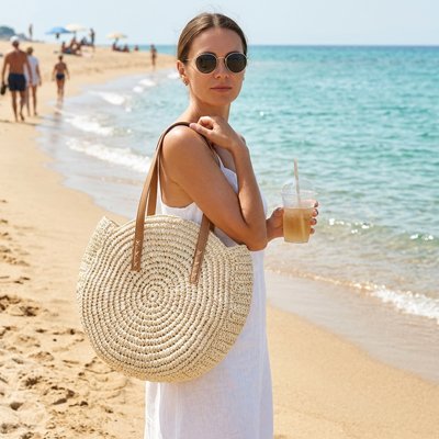 Sac plage femme élégant en paille pratique spacieux idéal en vacances