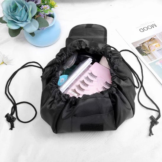 trousse maquillage fermer sans le rabat fermeture a l aide de cordes