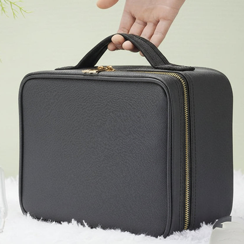 Trousse maquillage noir ferme démontre rigidité