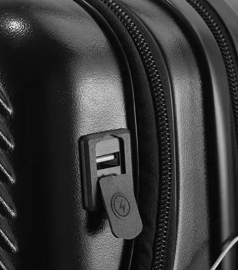 Valise rigide 24 pouces noire avec prise USB